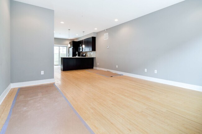 Foto del edificio - Spacious 3 Bedroom Home in Fishtown