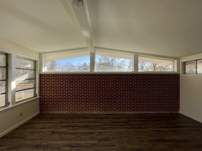 Foto del edificio - 2704 Charlotte St