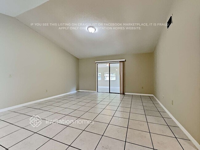 Building Photo - 952 Delano Ct