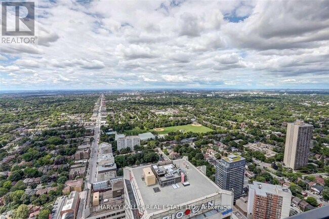 Building Photo - 5202-5208 EGLINTON Ave