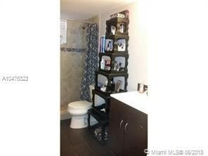 Foto del edificio - 2 br, 2 bath  - 8201 Byron Ave 504