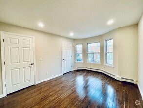 Building Photo - 1607 Kerrigan Ave