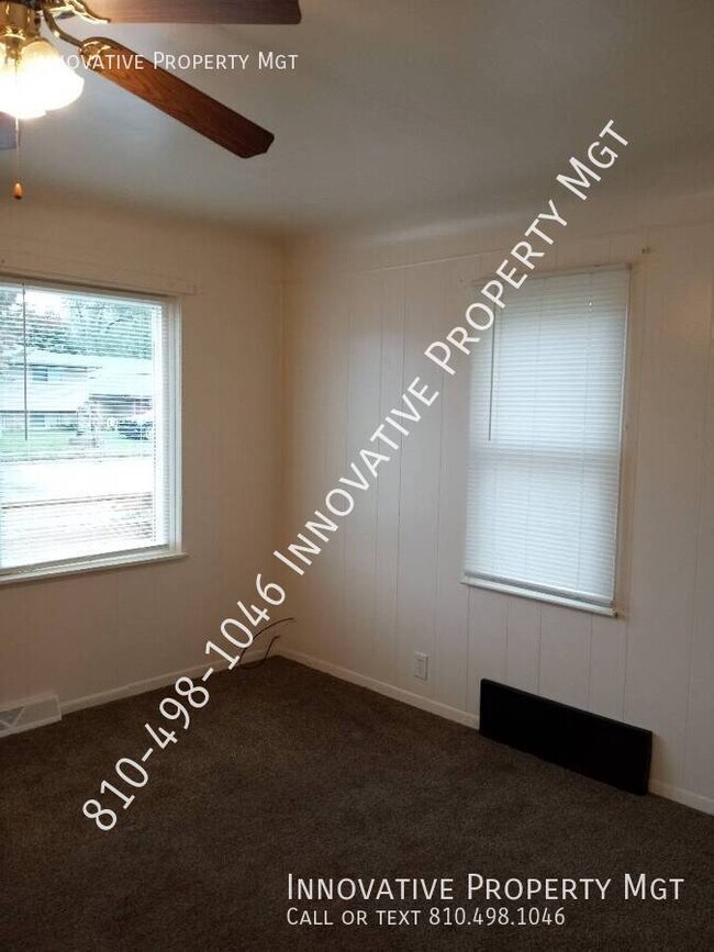 Foto del edificio - 2106 E Bristol Rd