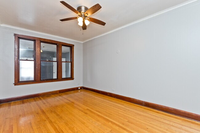 Building Photo - 3312 W Armitage Ave