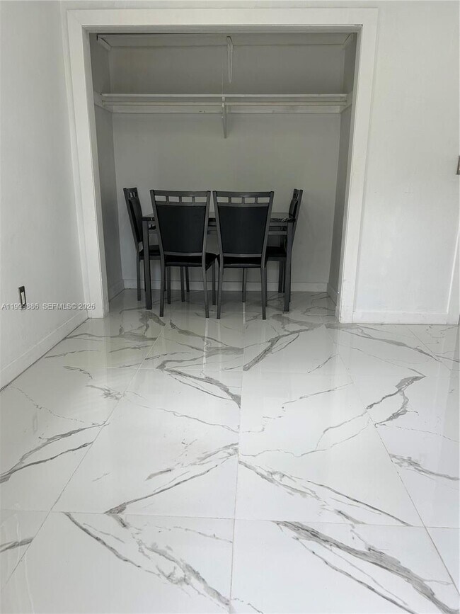 Foto del edificio - 1081 NW 185th Dr