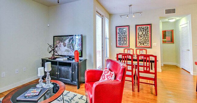 Foto del edificio - Refined Living Awaits – 2-Bedroom Home