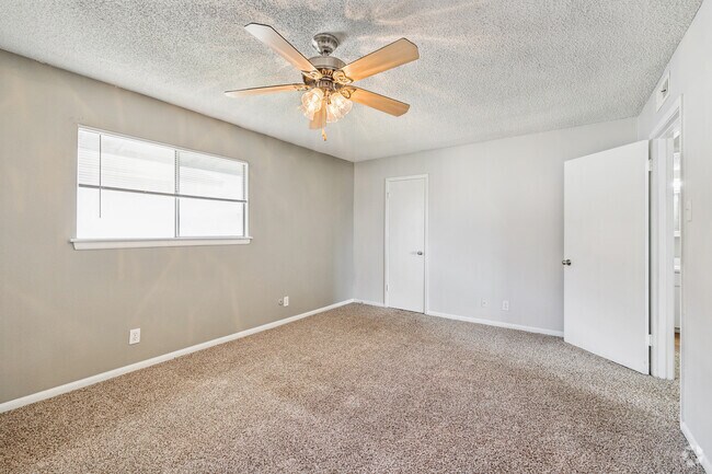 1BR, 1BA - 768SF - Primary Bedroom - RiverStone Apartment Homes