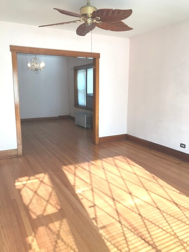 Foto del edificio - 5024 W Henderson St