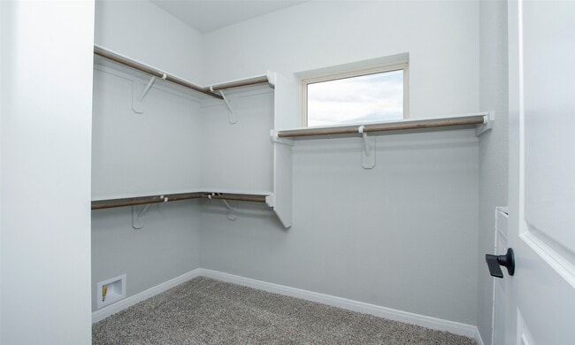 Building Photo - 14010 Longstreet Rd