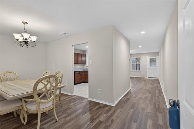 Foto del edificio - 6025 Deck House Rd