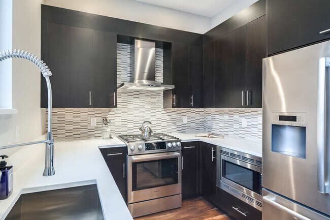Foto del edificio - Northern Liberties Townhome with Parking