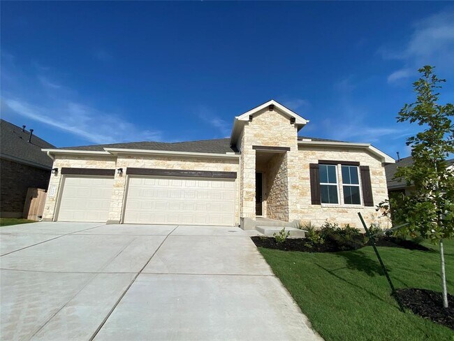 Foto del edificio - 110 Joseph Hawkins Ln