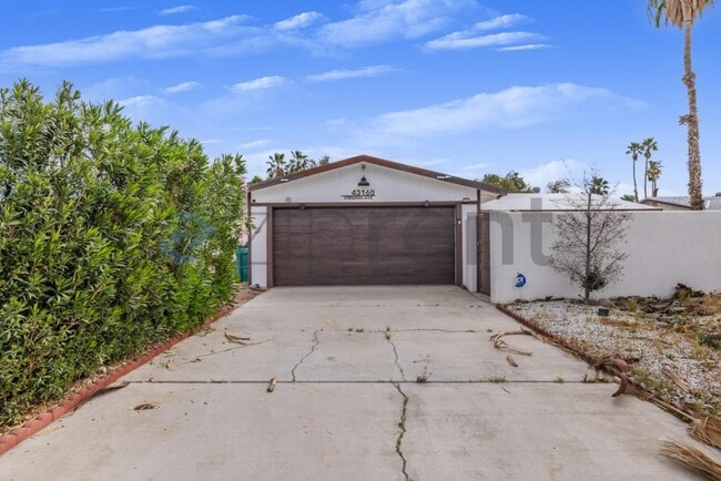 Foto del edificio - 43160 Virginia Ave