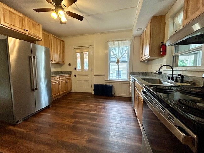 Kitchen - 692 Main St