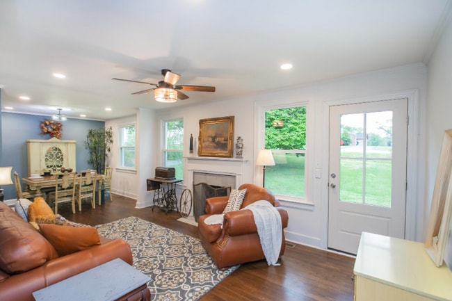 Building Photo - 2314 Deerwood Rd