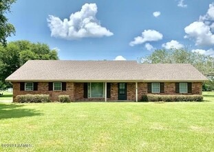 Building Photo - 104 Woodrich Ln