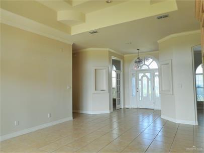 Building Photo - 1715 Solar Dr
