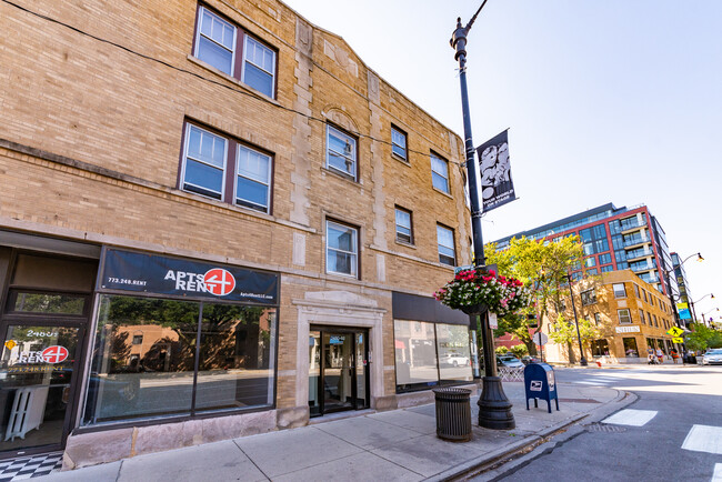 Foto del edificio - 2478 N Lincoln Ave