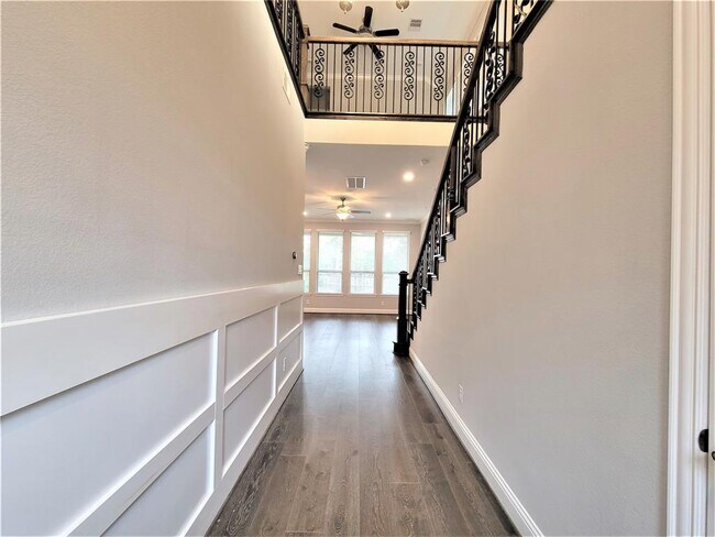 Building Photo - 35 Silver Rock Dr