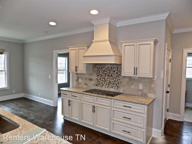 Building Photo - 4 br, 3.5 bath House - 330 Bates Road