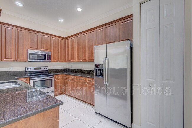 Building Photo - 17734 Evangeline Ave