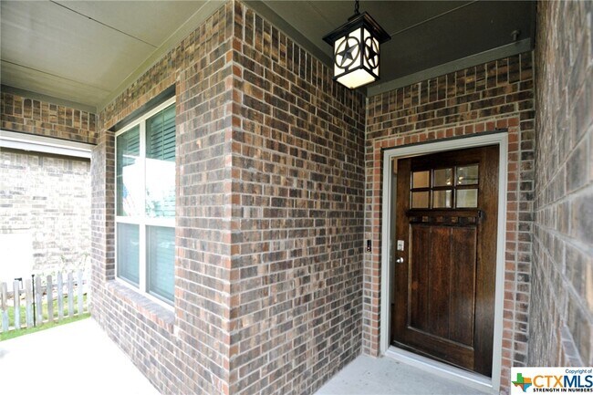 Building Photo - 2908 Tuaber
