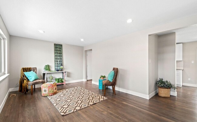 Photo - 89 W 81st Pl Apartment