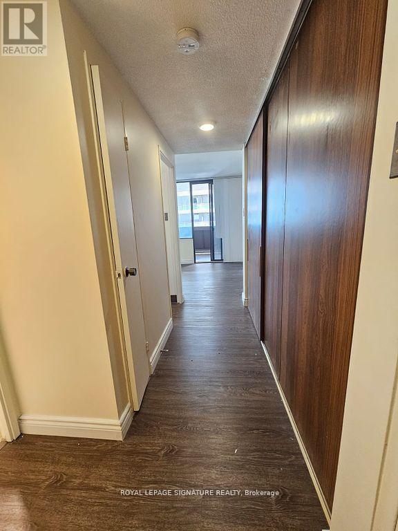Photo du bâtiment - 720-720 Spadina Ave.