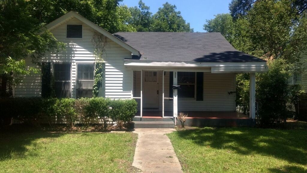 Primary Photo - 408 Austin Oaks Cir