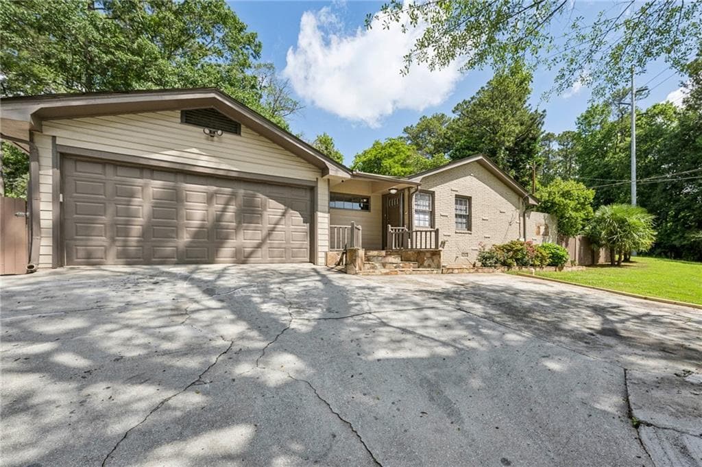 Foto principal - 2762 Dresden Dr