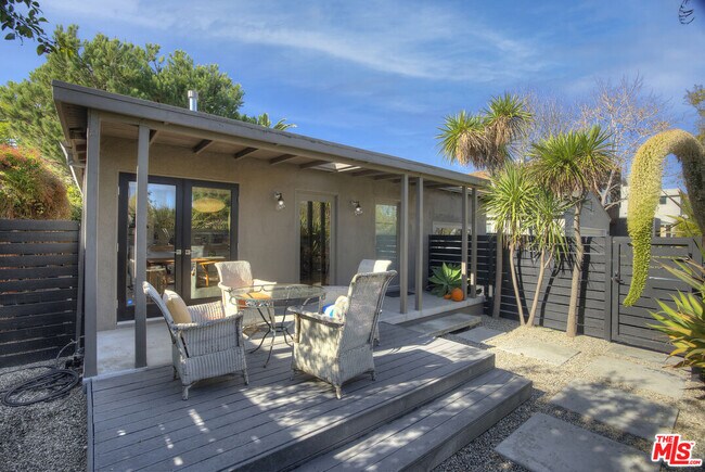 Foto del edificio - 3539 Greenwood Ave