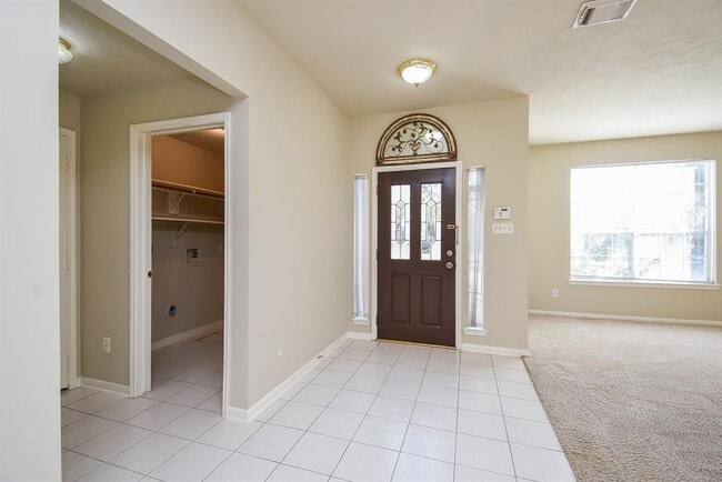Building Photo - 14922 Wynbourn Way