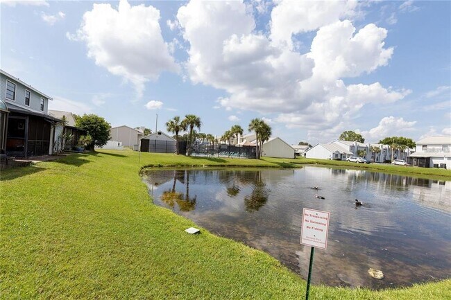 Foto del edificio - 5305 Abinger Ct