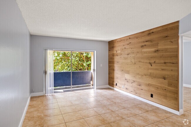 1 habitación, 1 baño - 632 pies cuadrados - Sala de estar - Sabal Pointe Apartments