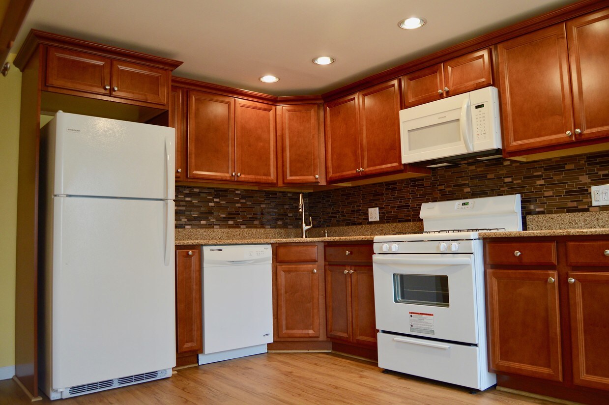 Foto principal - 305 Sherman Ave