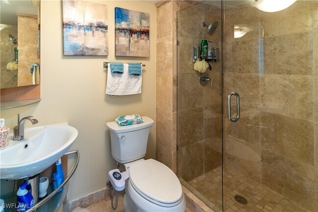 Building Photo - 9051 Gulf Shore Dr