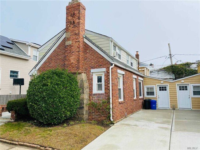 Foto del edificio - 108 Atlantic Ave