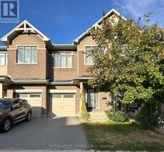 Building Photo - 118 Overberg Way