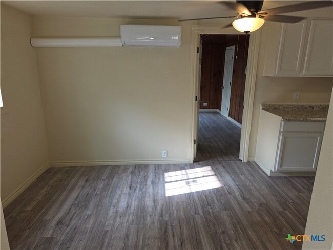 Foto del edificio - 602 E Whitson St