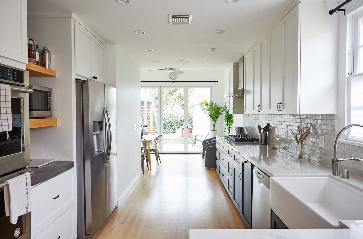 Primary Photo - 4255 Lyceum Ave