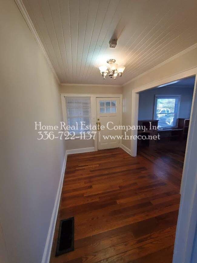 Foto del edificio - 1354 Westbrook Plaza Drive