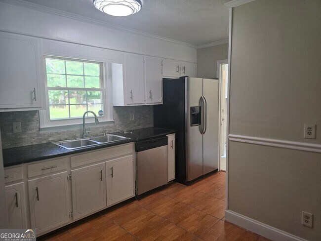 Foto del edificio - 5734 Lanny Ln