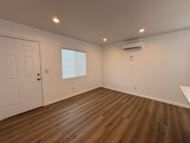 Foto del edificio - 13247 11th St