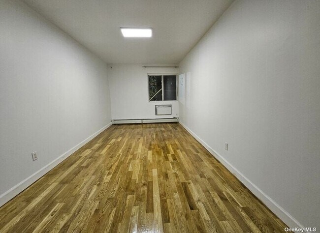 Foto del edificio - 43-75-75 161st St