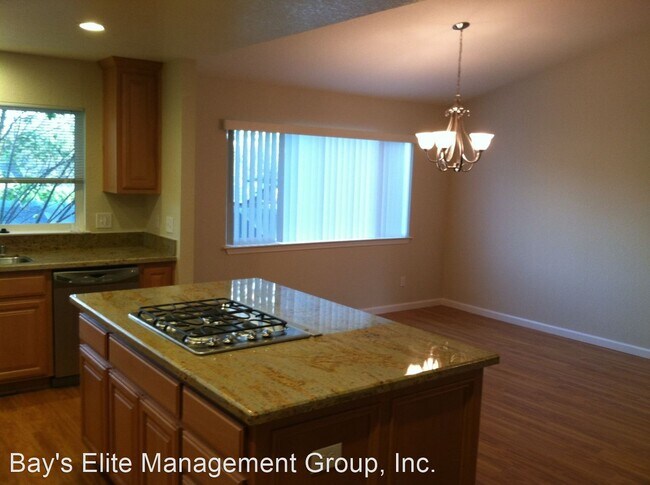 Building Photo - 1140 Roxie Ln