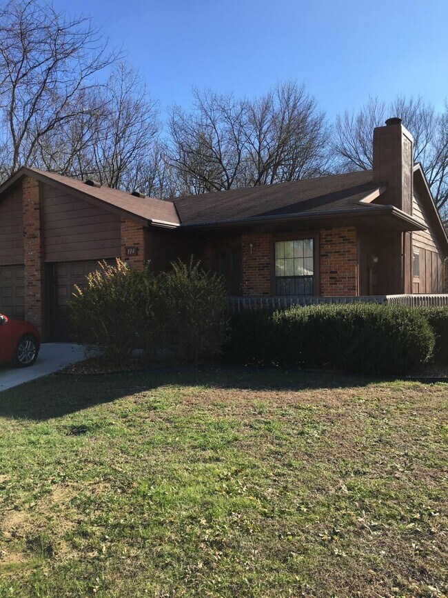 Building Photo - 515 Pepperhill Ct