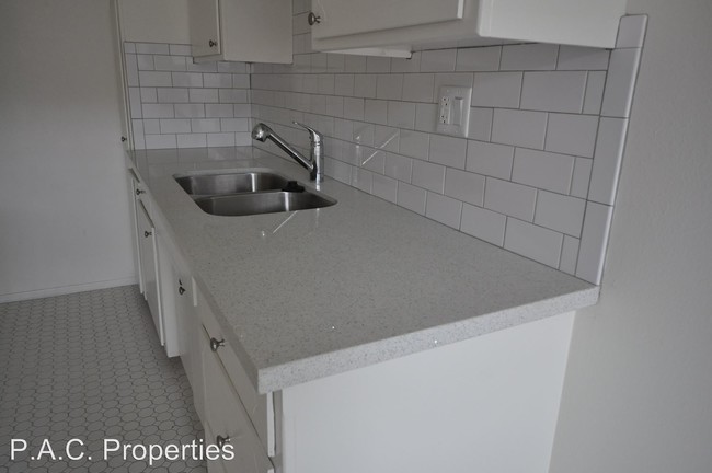 Foto del edificio - 849 N McCadden