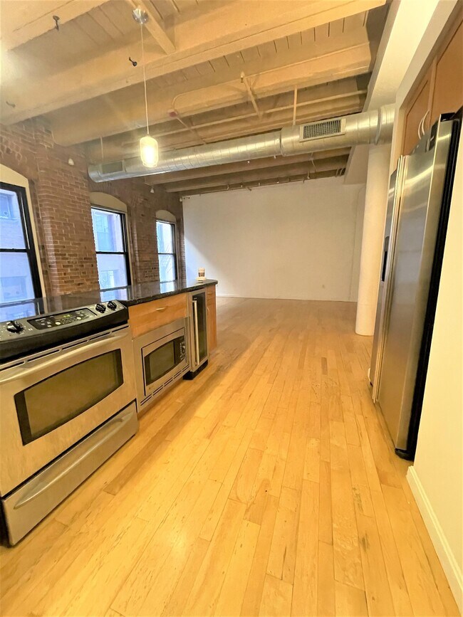 Foto del edificio - 111 Beach St