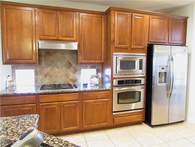 Building Photo - 2509 Salorn Way