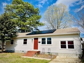 Building Photo - 840 Churchill Terrace